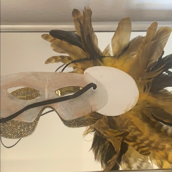 Elegant masquerade mask - Picture 2 of 2